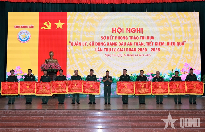 Sơ kết Phong trào thi đua “Quản lý, sử dụng xăng dầu an toàn, tiết kiệm, hiệu quả