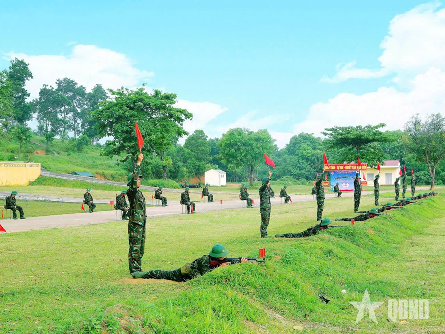 Trường Quân sự Quân đoàn 12: Tích cực đổi mới, nâng cao chất lượng huấn luyện, đào tạo