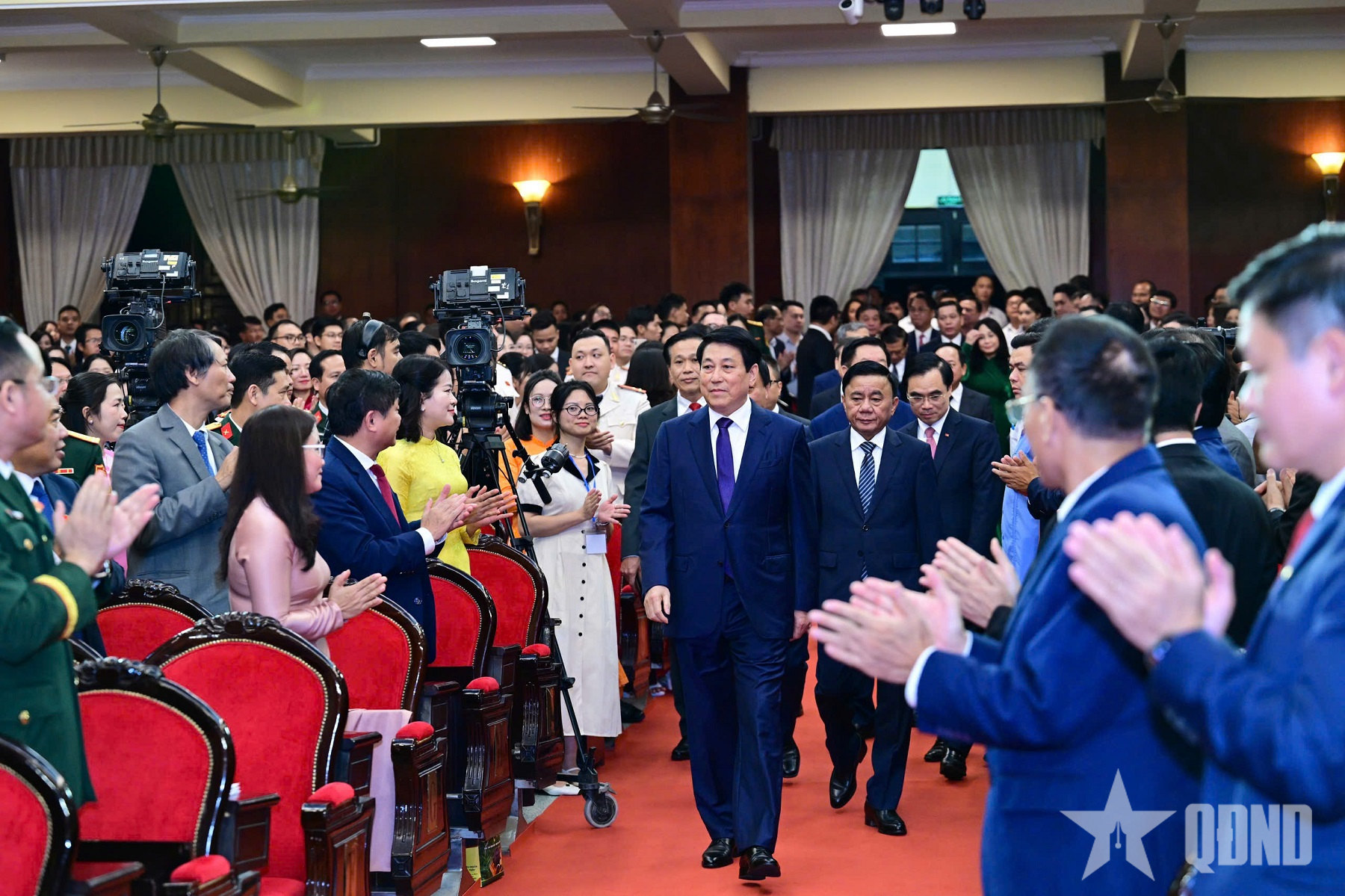 Chủ tịch nước Lương Cường dự Lễ trao giải Cuộc thi chính luận về bảo vệ nền tảng tư tưởng của Đảng lần thứ năm, năm 2025