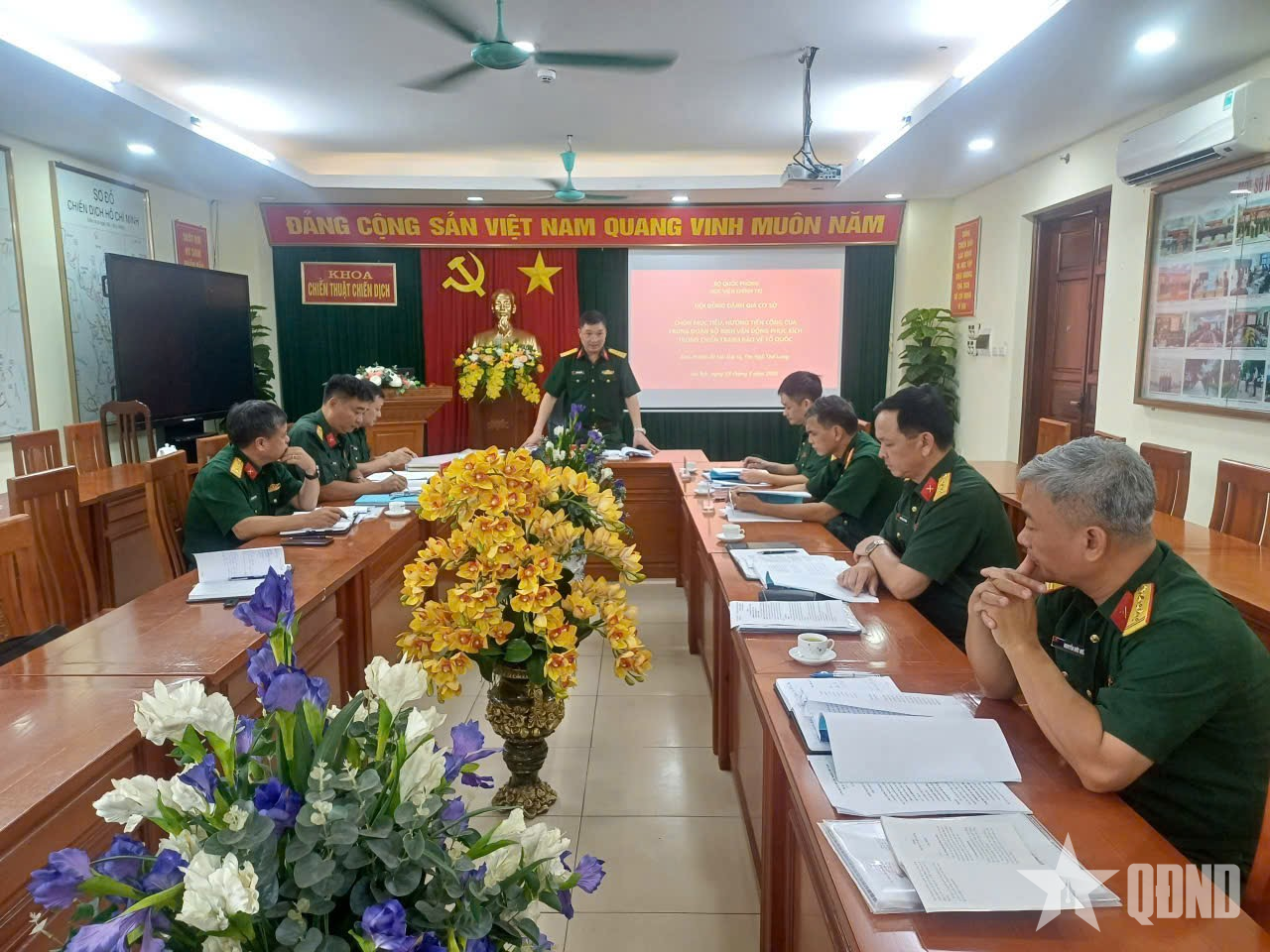 Đổi mới tư duy giảng dạy chiến thuật, chiến dịch, nâng cao chất lượng giáo dục - đào tạo trong tình hình mới