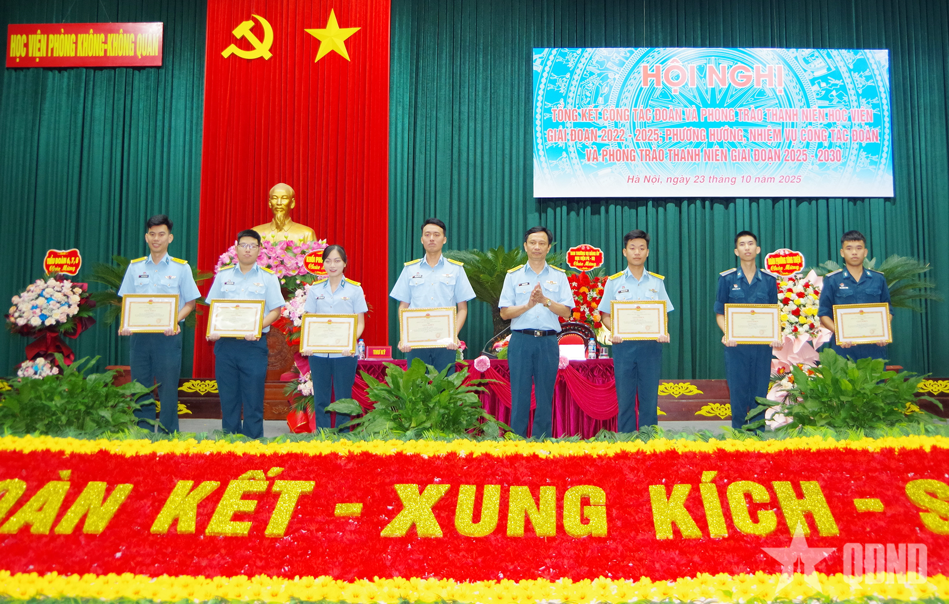 Nhiều cách làm hay trong phong trào thanh niên ở Học viện Phòng không - Không quân