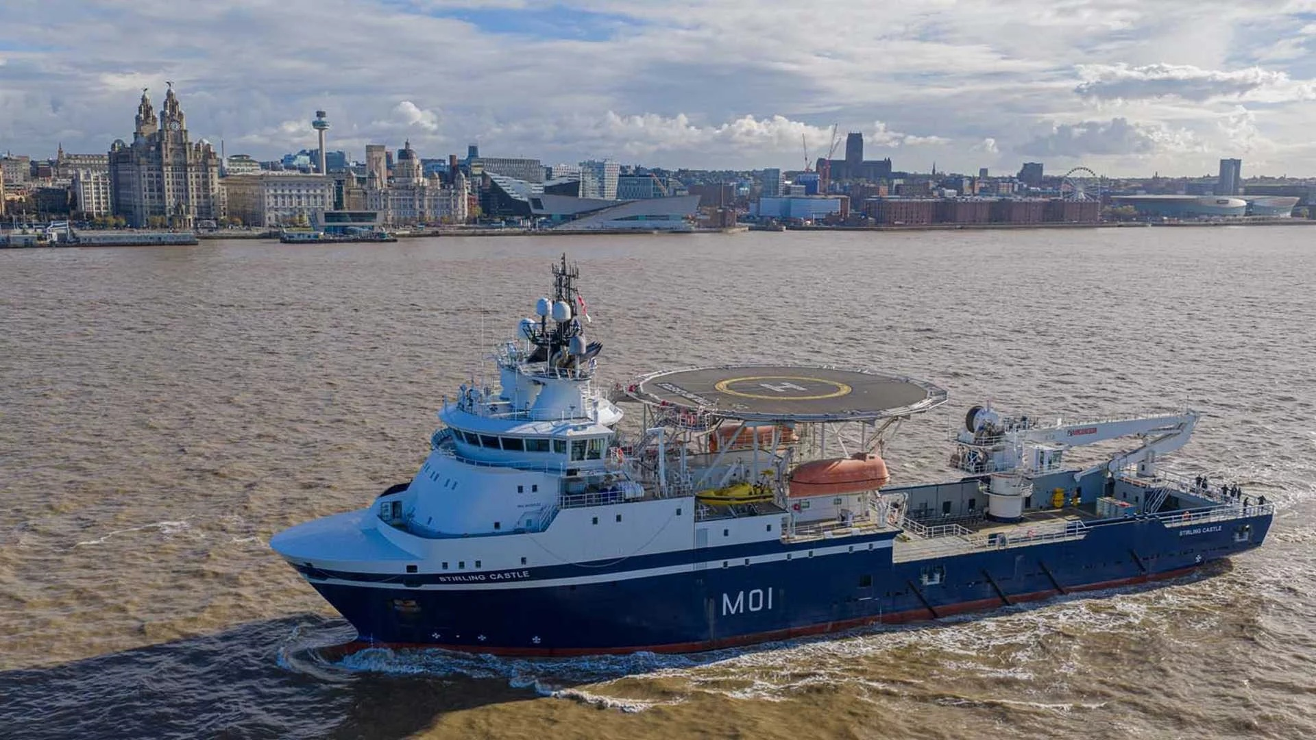 Quân sự thế giới hôm nay (24-10): Tàu mẹ rà phá thủy lôi HMS Stirling Castle đầu tiên của Anh chạy thử trên biển 