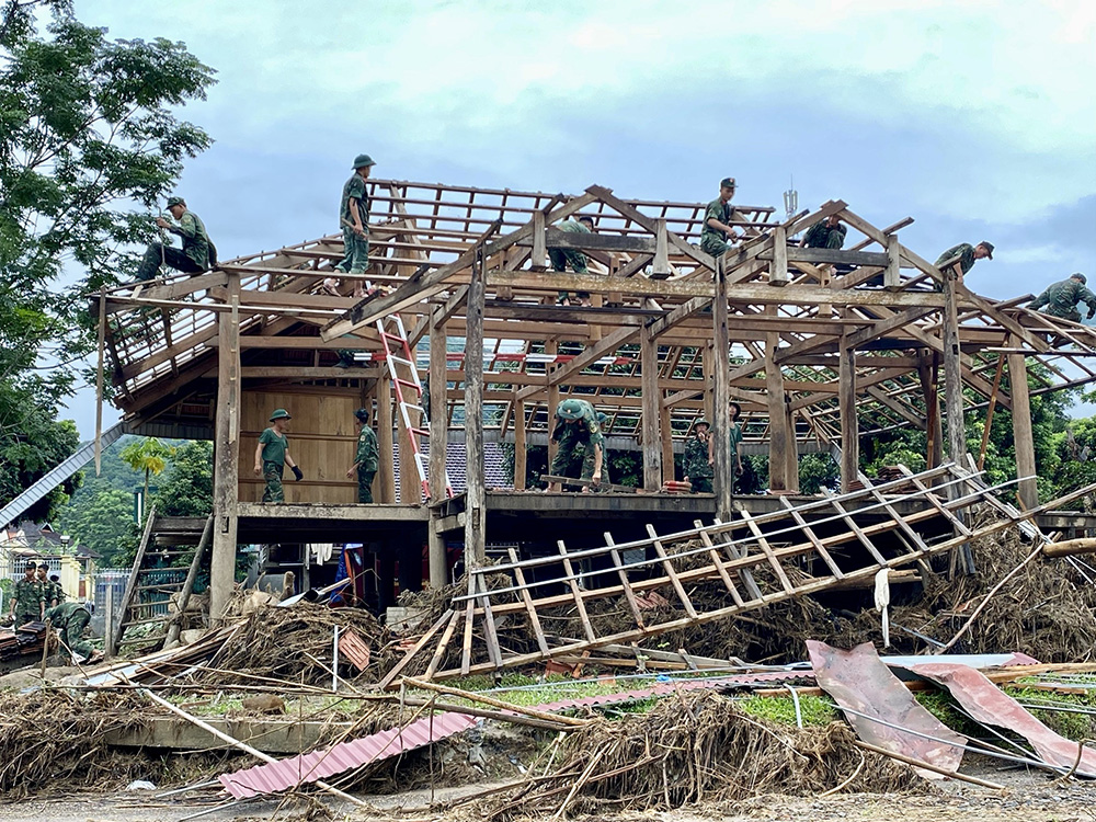 Phòng, chống lũ, lụt, sạt lở - Giải pháp nào căn cơ, bền vững? - Bài 1: Phấp phỏng từ những khu dân cư ven sông, suối