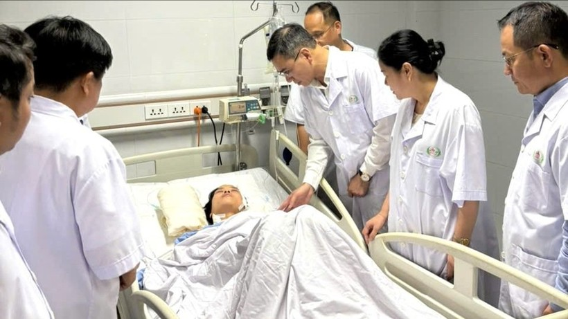 4 điều dưỡng dũng cảm cứu bệnh nhi được tặng Bằng khen