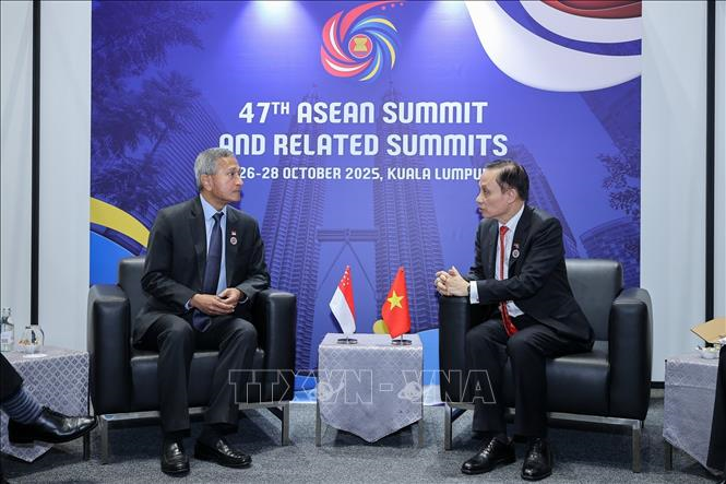 Hội nghị Cấp cao ASEAN 47: Việt Nam và Singapore nhất trí thúc đẩy các lĩnh vực hợp tác cùng có lợi