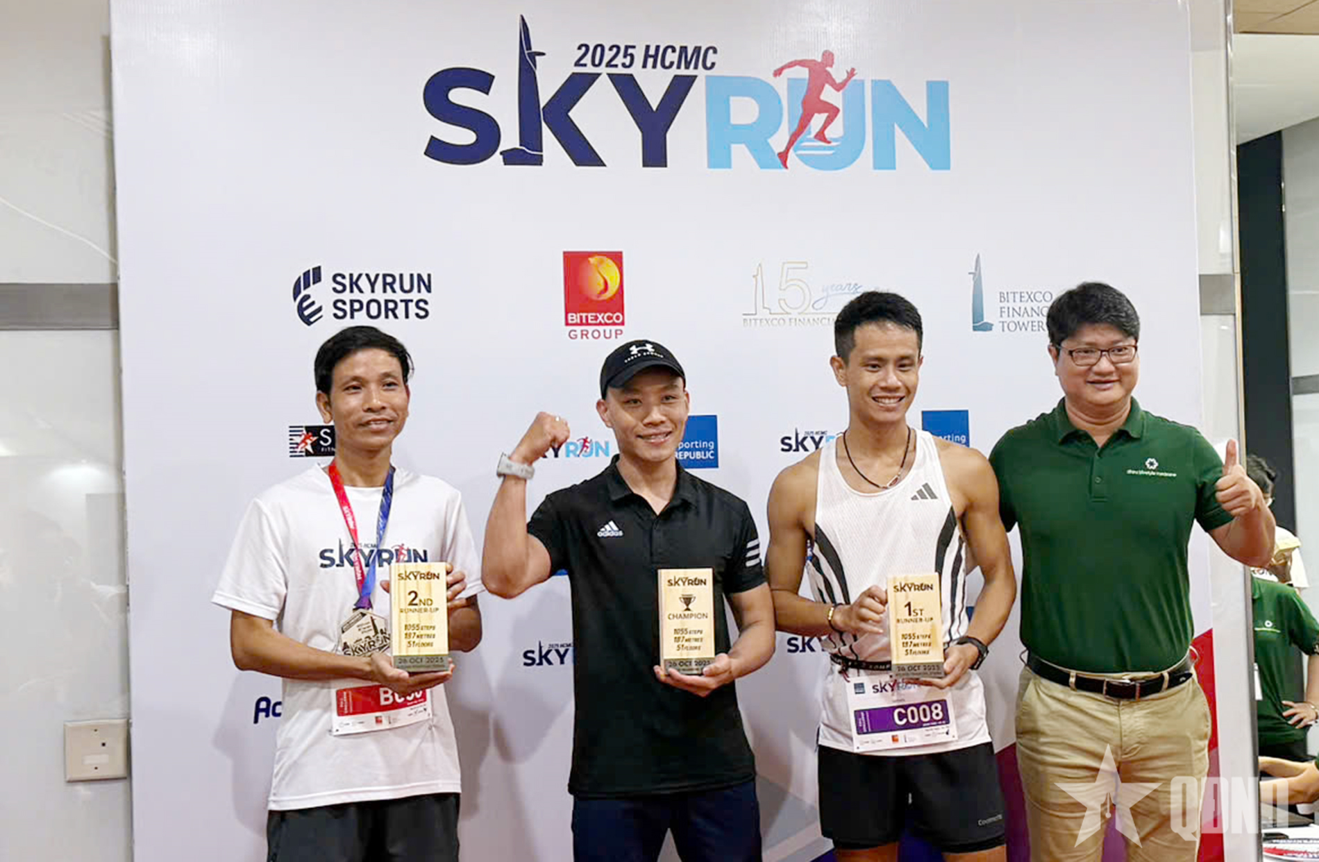 TP Hồ Chí Minh: Gần 300 vận động viên chinh phục 1.055 bậc thang tại giải HCMC SkyRun 2025 