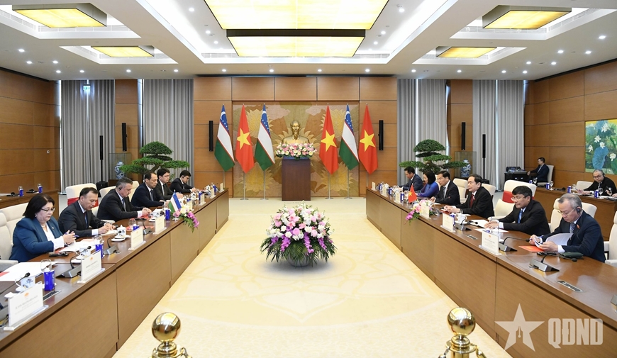 Chủ tịch Quốc hội Trần Thanh Mẫn tiếp Chủ tịch Hạ viện Uzbekistan