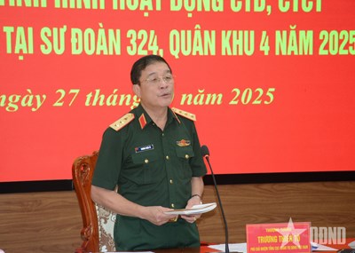 View - 	Tổng cục Chính trị kiểm tra tại Quân khu 4