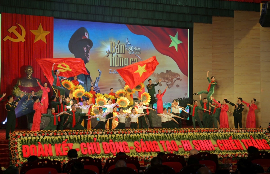 Chủ tịch nước Lương Cường dự Lễ kỷ niệm 80 năm Ngày truyền thống Lực lượng vũ trang Quân khu 3