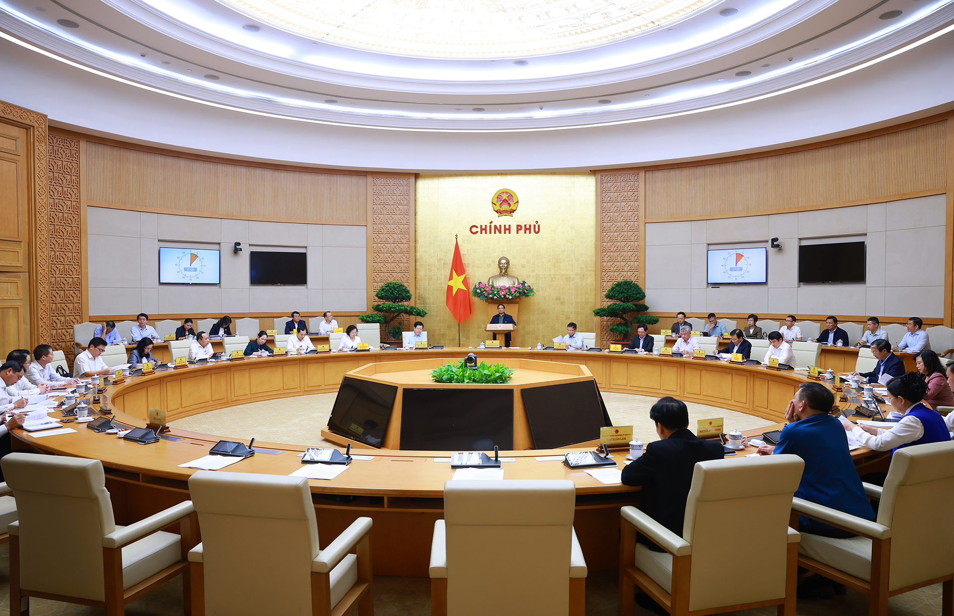 Thủ tướng Phạm Minh Chính: Khắc phục ngay việc cán bộ ở cơ sở thiếu 4 loại kiến thức