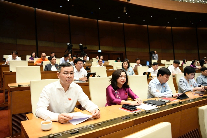 Quốc hội thảo luận về kinh tế-xã hội: Tăng trưởng GDP năm 2026 đạt 10% trở lên là mục tiêu cao nhưng có cơ sở