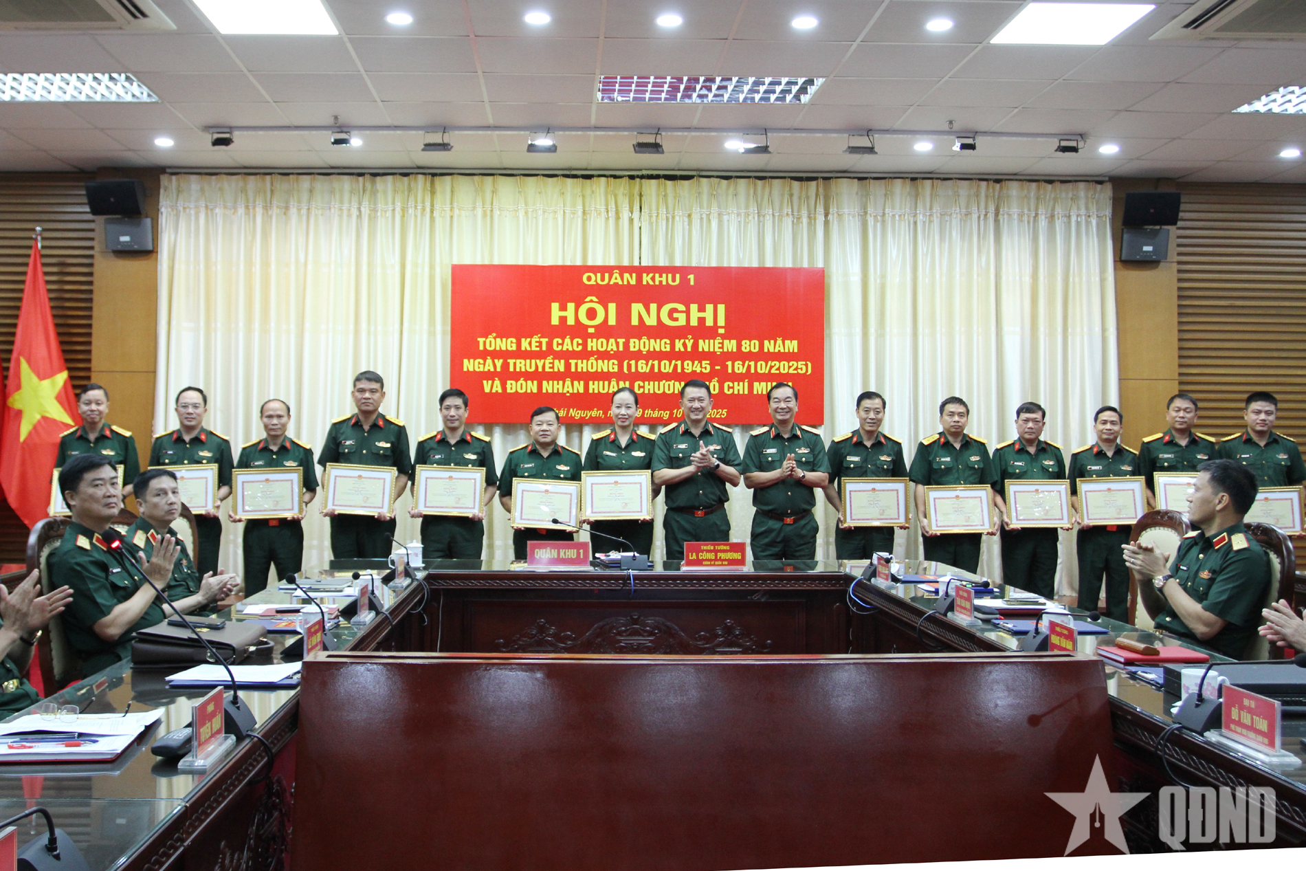 LLVT Quân khu 1: Khen thưởng 42 tập thể, cá nhân có thành tích xuất sắc  