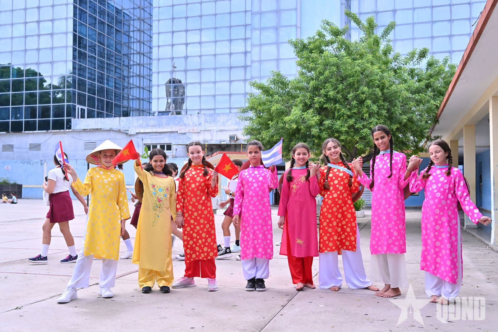 Sống cùng “đảo lửa, đảo say”... Kỳ 3: Hồn Việt ở La Habana