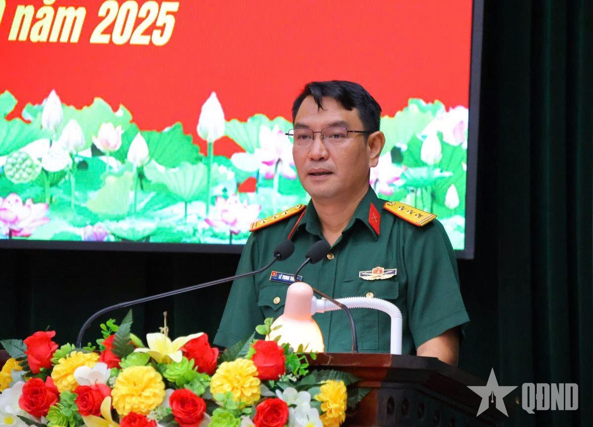 Công ty TNHH MTV Cà phê 15 trao con giống cho hộ nghèo của tỉnh Đắk Lắk