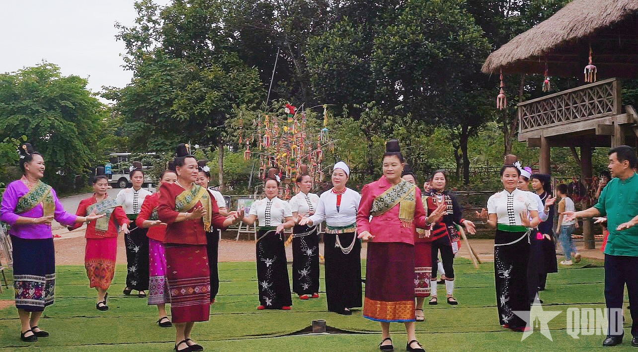 Giữ hồn miền núi giữa lòng đồng bằng – Khi bản sắc được kể bằng điệu múa, lời ca