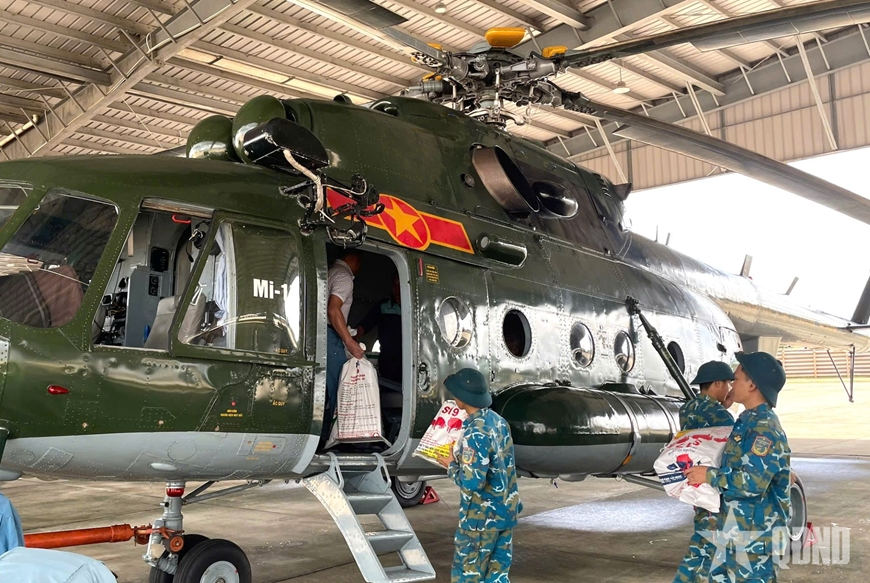 Trung đoàn Không quân 930: Trực thăng chuẩn bị bay cứu trợ nhân dân Đà Nẵng