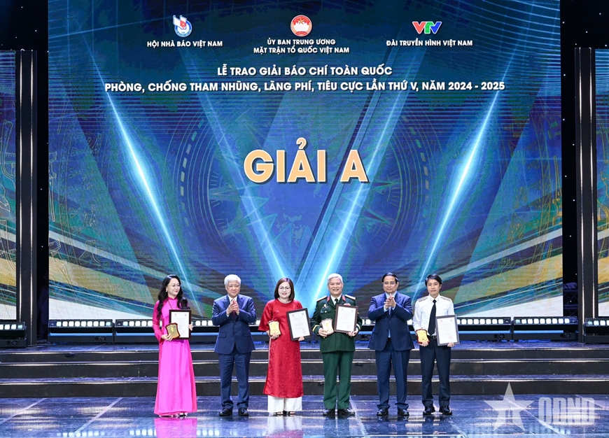 Thủ tướng Phạm Minh Chính dự Lễ trao Giải báo chí toàn quốc về phòng, chống tham nhũng, lãng phí, tiêu cực lần thứ V