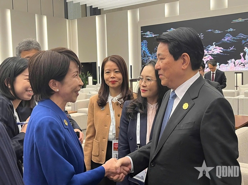 Chủ tịch nước Lương Cường gặp lãnh đạo các nền kinh tế APEC