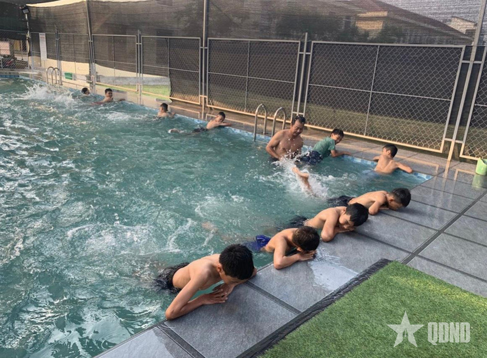 Bộ Giáo dục và Đào tạo phê duyệt chương trình dạy bơi an toàn cho học sinh