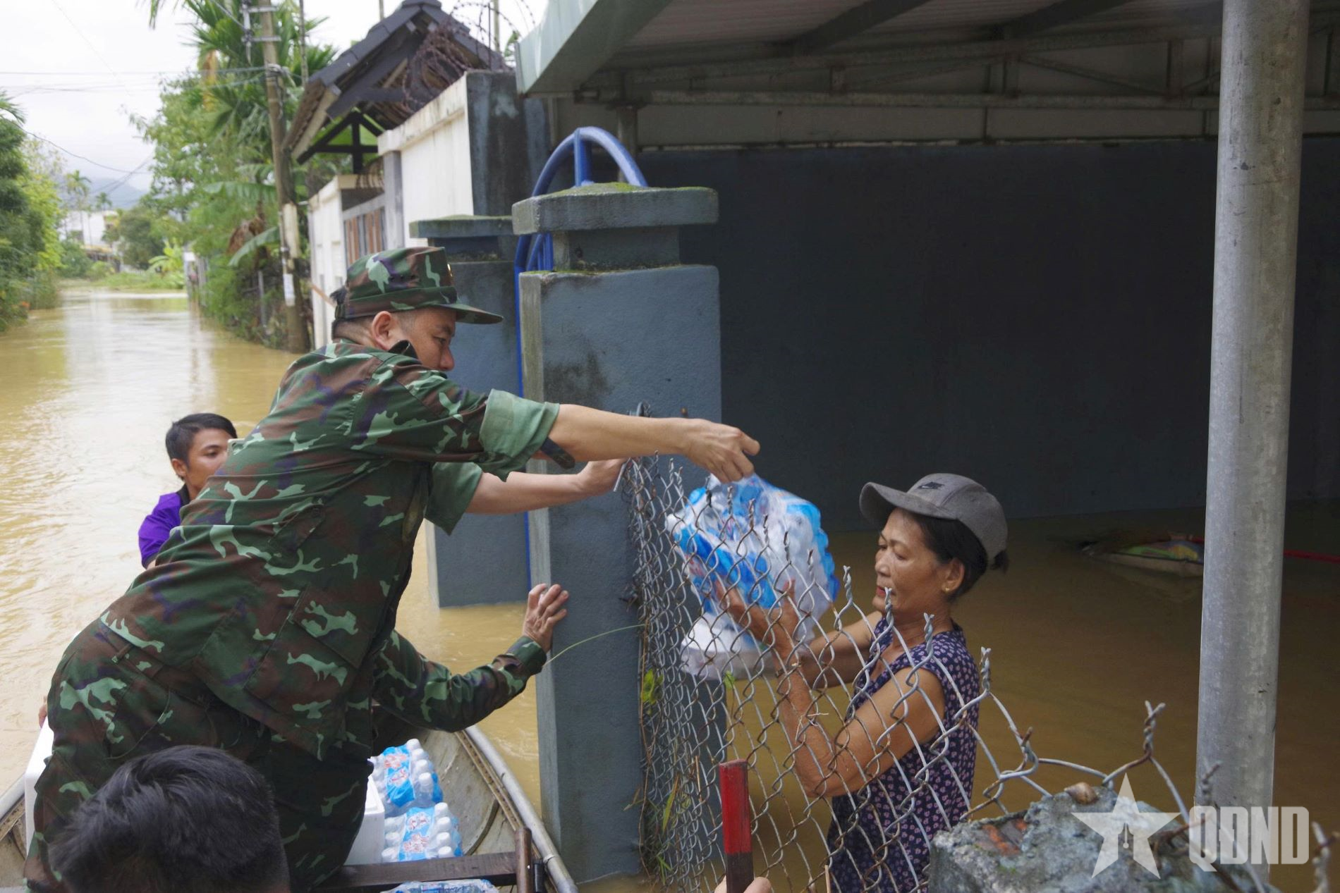 Đà Nẵng khẩn trương khắc phục thiệt hại do mưa, lũ lớn gây ra