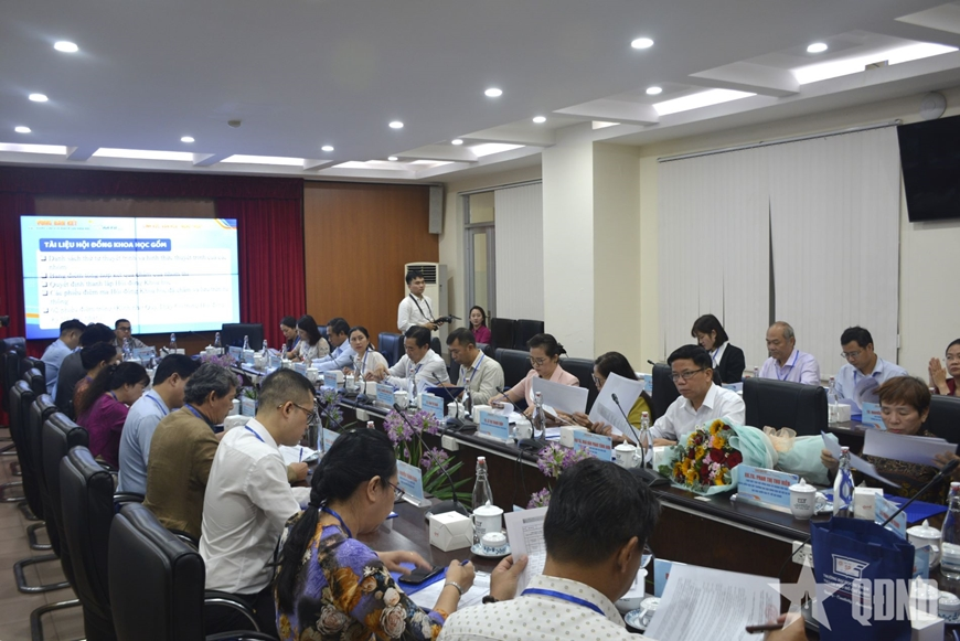 Sinh viên yêu văn hóa - nghệ thuật sôi nổi tranh tài Giải thưởng Euréka 2025