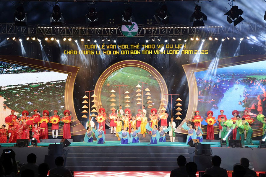 Vĩnh Long: Công bố di sản văn hóa phi vật thể quốc gia nghề làm mão, mặt nạ của đồng bào Khmer