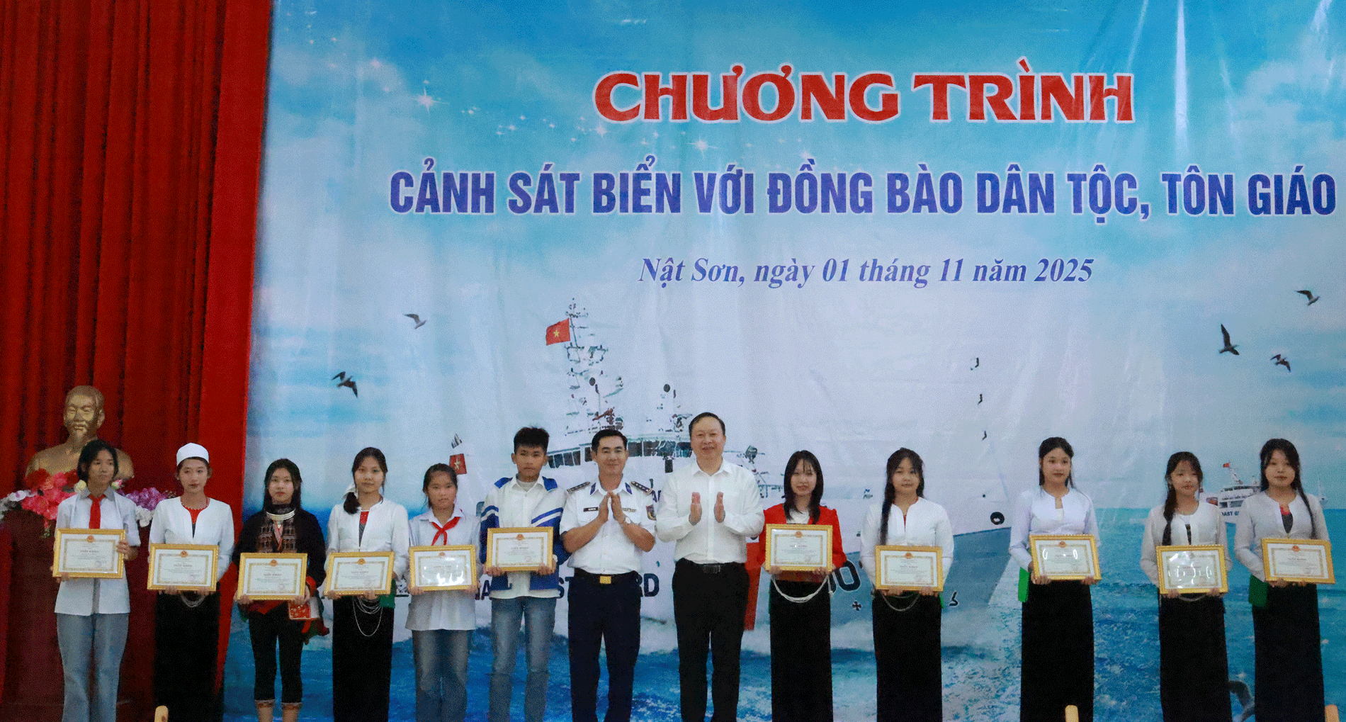 Kết nối tình yêu rừng và biển