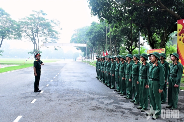 Bộ tư lệnh Thủ đô Hà Nội tổ chức thực hiện tốt công tác thi đua, khen thưởng