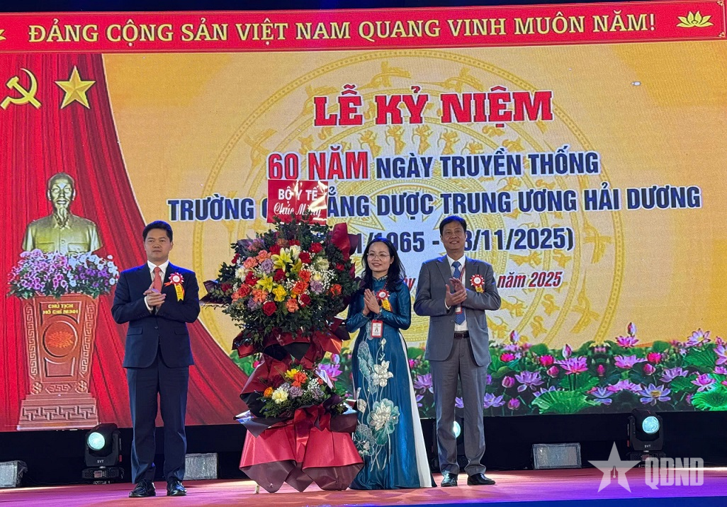 Trường Cao đẳng Dược Trung ương Hải Dương kỷ niệm 60 năm Ngày truyền thống