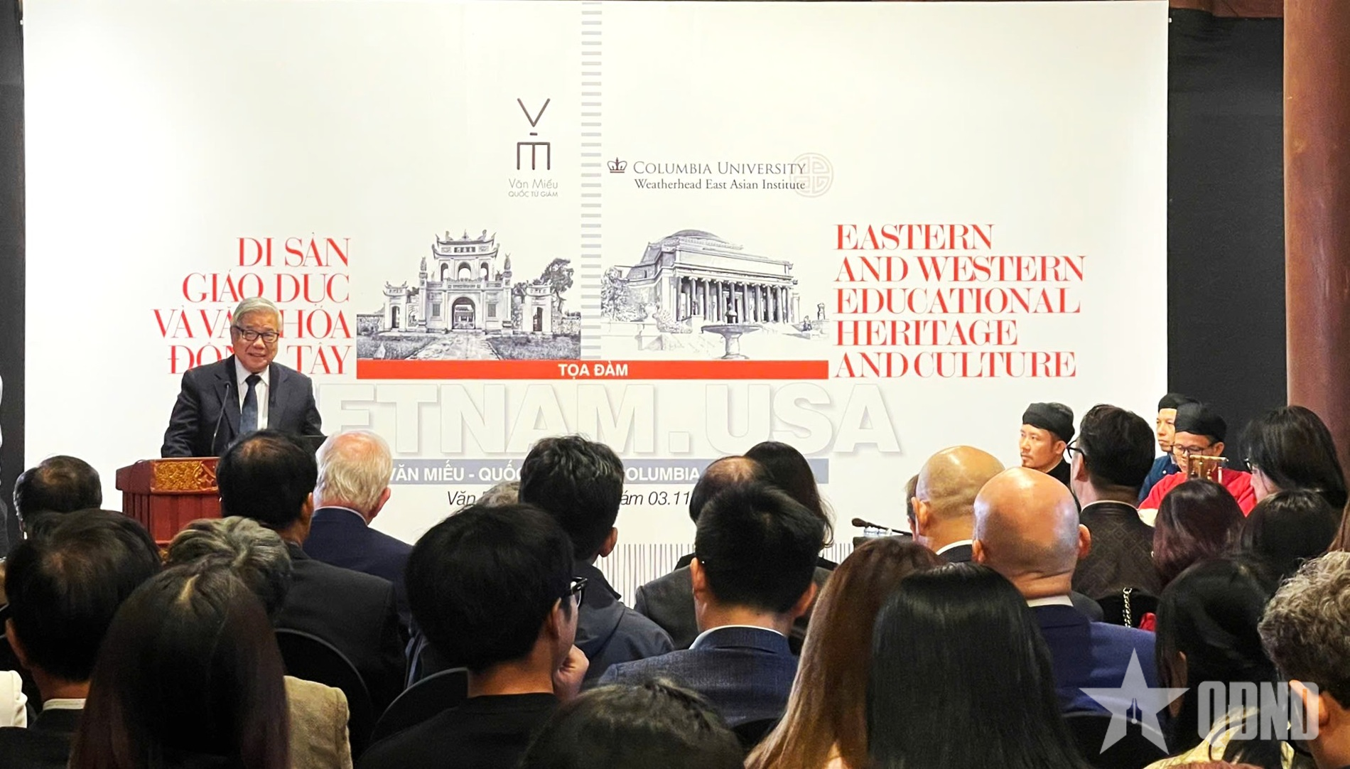 Khai mạc Tọa đàm “Di sản giáo dục và văn hóa Đông - Tây” 