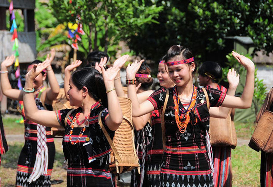 Tôn vinh văn hóa truyền thống, tinh thần đại đoàn kết toàn dân