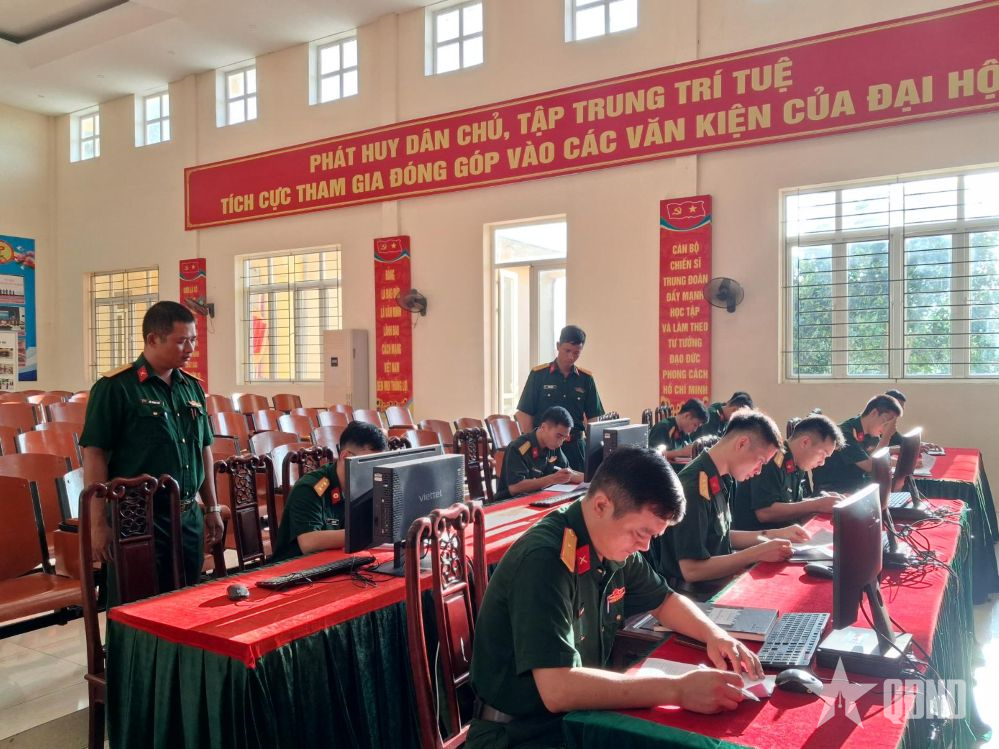 Trung đoàn 2 (Sư đoàn 395) đẩy mạnh chuyển đổi số, ứng dụng khoa học, công nghệ, đổi mới sáng tạo trong thực hiện nhiệm vụ