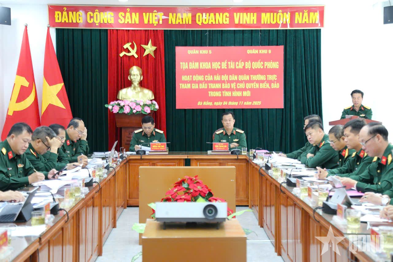 Quân khu 5 và Quân khu 9 tổ chức tọa đàm khoa học về hoạt động của Hải đội dân quân thường trực
