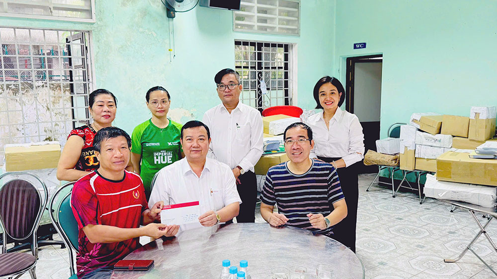 Agribank hỗ trợ kịp thời các tỉnh miền Trung khắc phục hậu quả lũ lụt do mưa lũ lịch sử