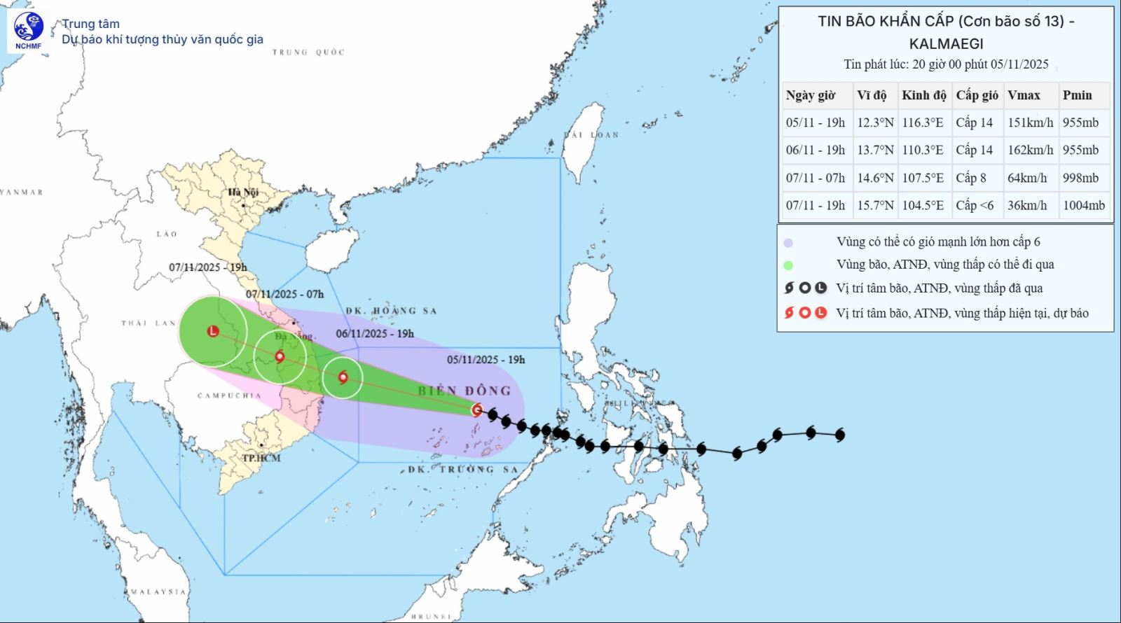 Bão số 13 di chuyển nhanh vào đất liền Quảng Ngãi đến Đắk Lắk