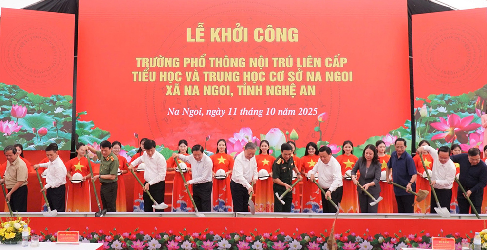 Xây mái ấm cho thầy, cô