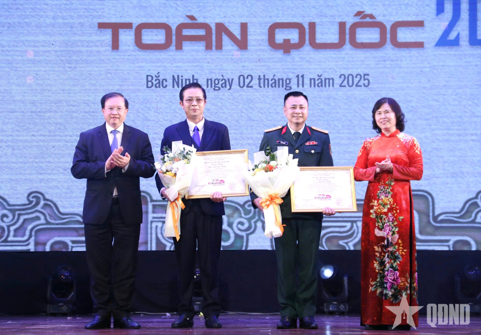 Đại tá, Nghệ sĩ Nhân dân Vũ Tự Long: Chèo lính luôn mang hơi thở cuộc sống