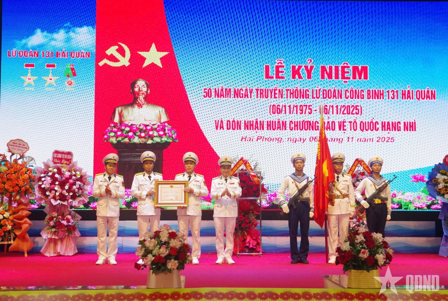 Lữ đoàn Công binh 131 Hải quân đón nhận Huân chương Bảo vệ Tổ quốc hạng Nhì