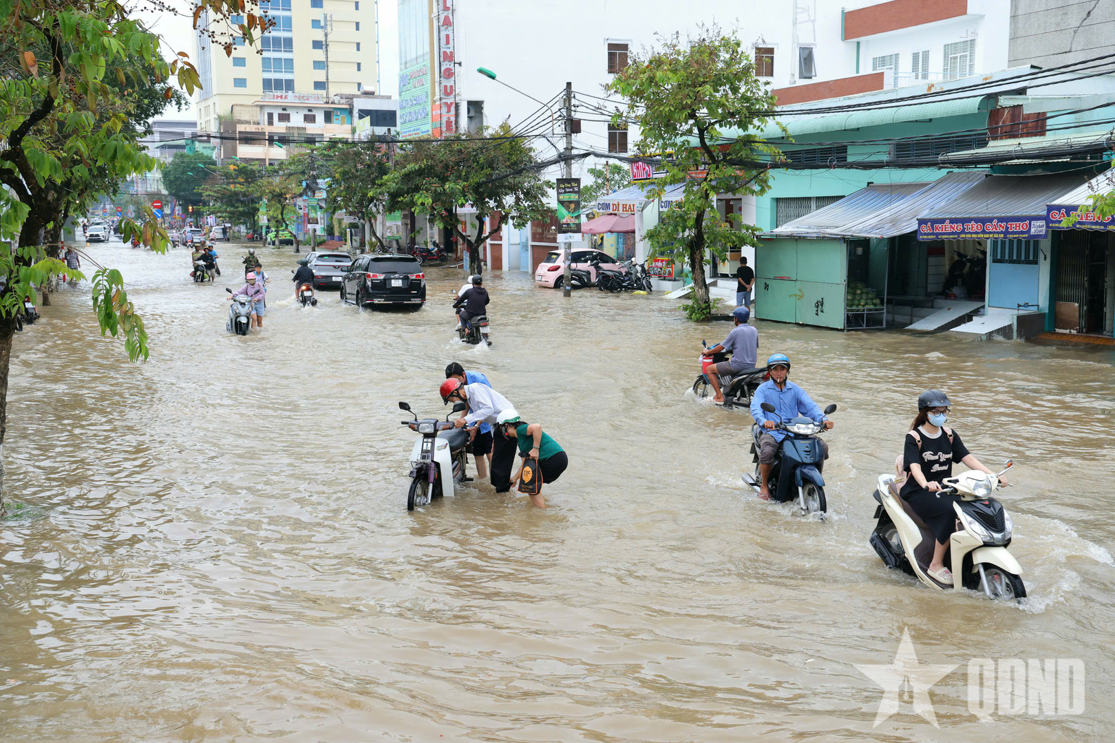 Cần Thơ: Triều cường thiết lập kỷ lục mới