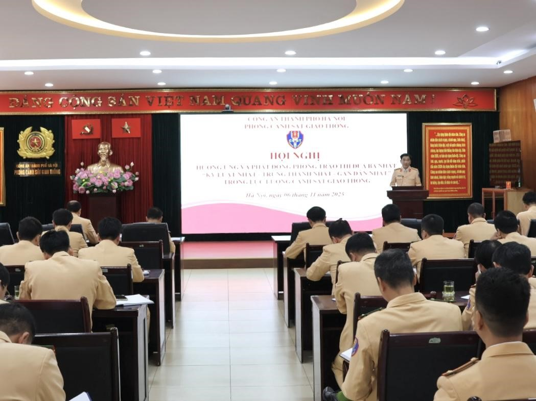 Phòng Cảnh sát giao thông Hà Nội hưởng ứng và phát động phong trào thi đua “Ba nhất”