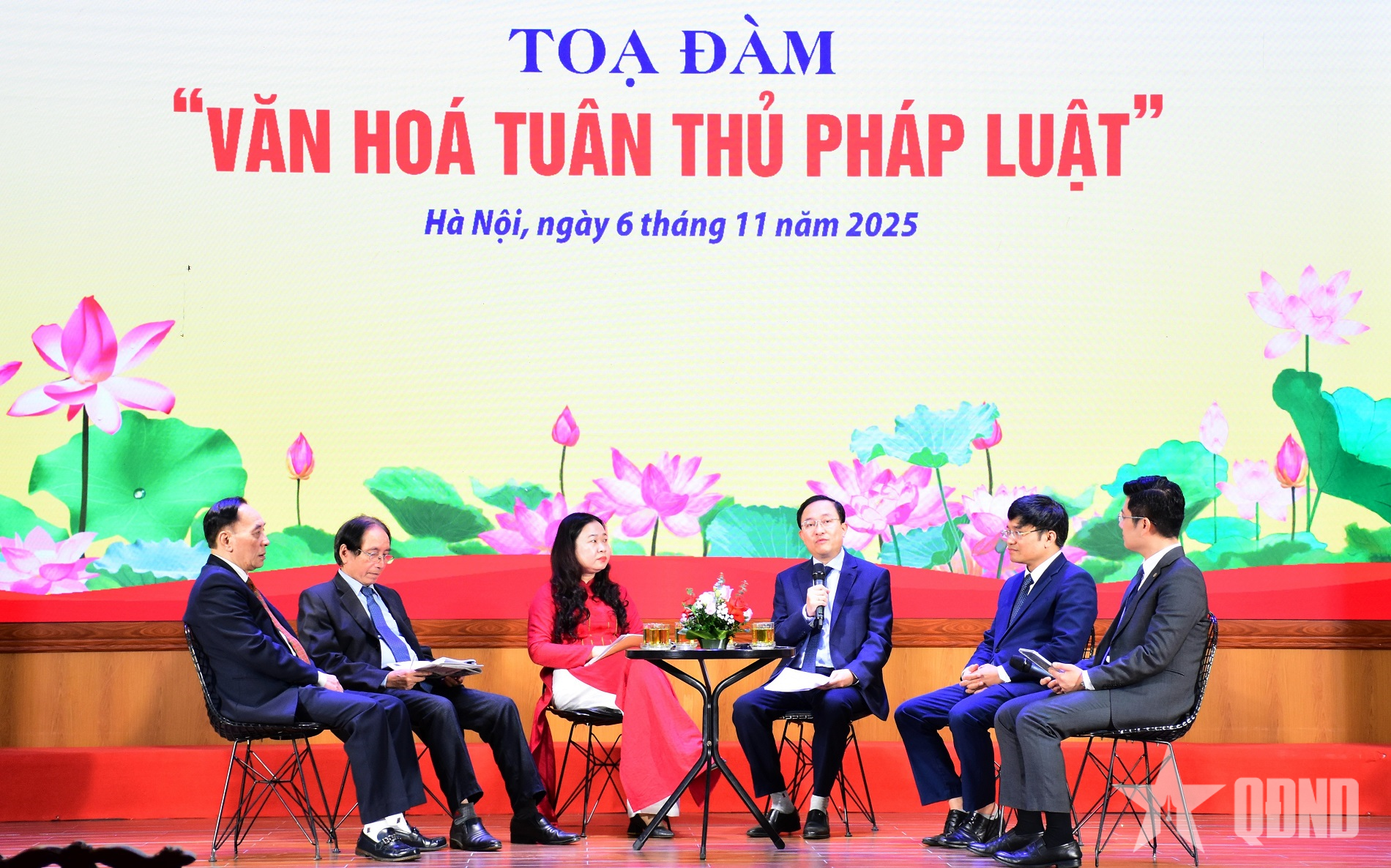 Xây dựng văn hóa tuân thủ pháp luật trong toàn xã hội