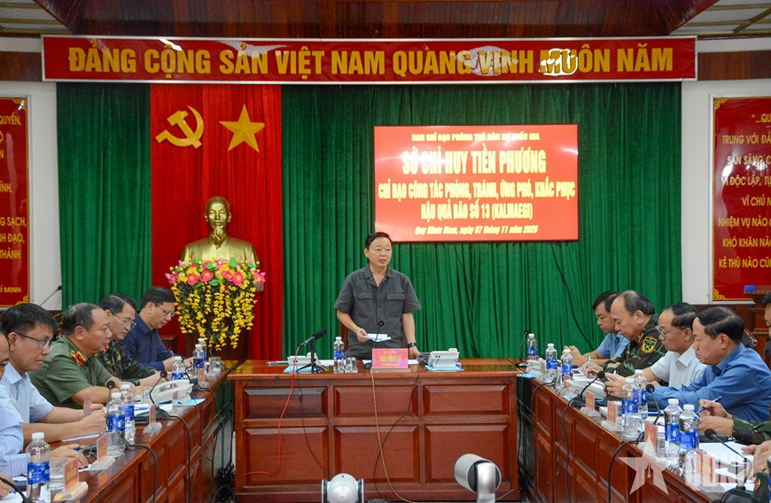 Phó thủ tướng Trần Hồng Hà: Khẩn trương khắc phục hậu quả bão số 13 (Kalmaegi)

