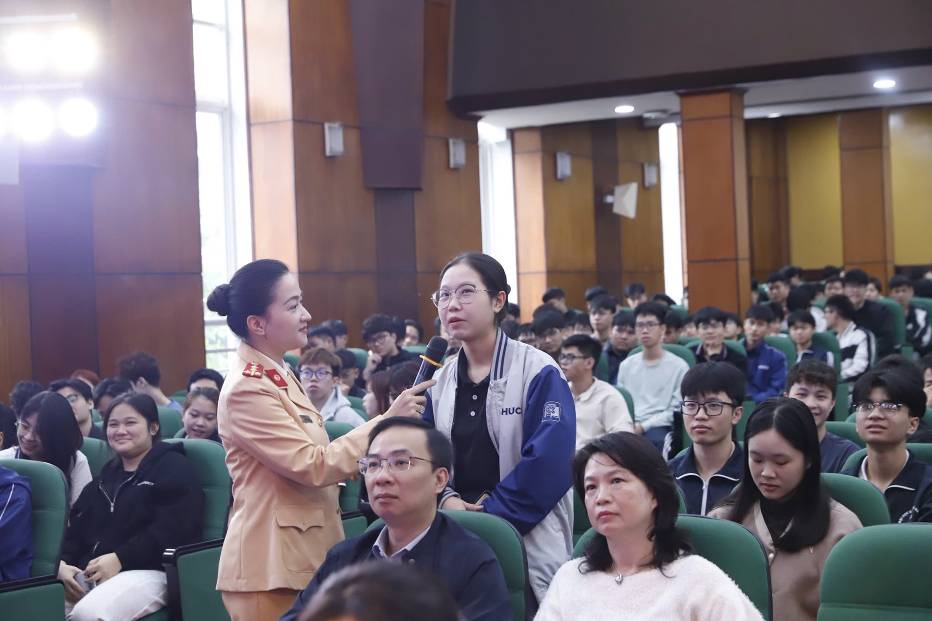 Tuyên truyền an toàn giao thông, an ninh mạng và phòng cháy, chữa cháy tại Đại học Xây dựng Hà Nội