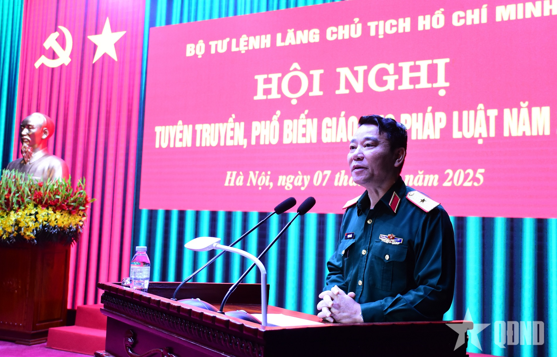 Tuyên truyền nâng cao ý thức chấp hành pháp luật trong Bộ tư lệnh Lăng Chủ tịch Hồ Chí Minh