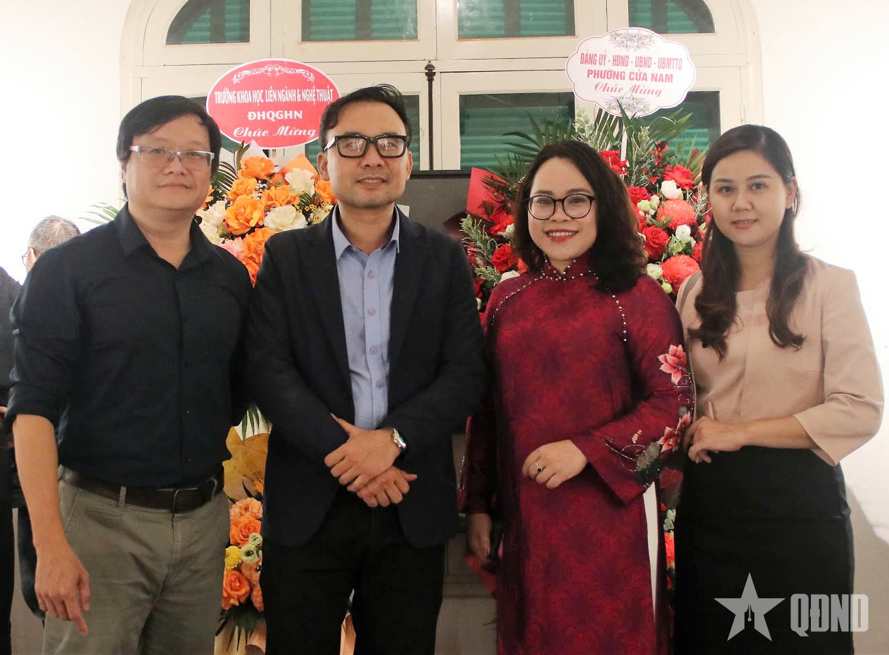 Triển lãm “Những ngã rẽ”: Cuộc đối thoại giữa ký ức và hiện tại của Hà Nội

