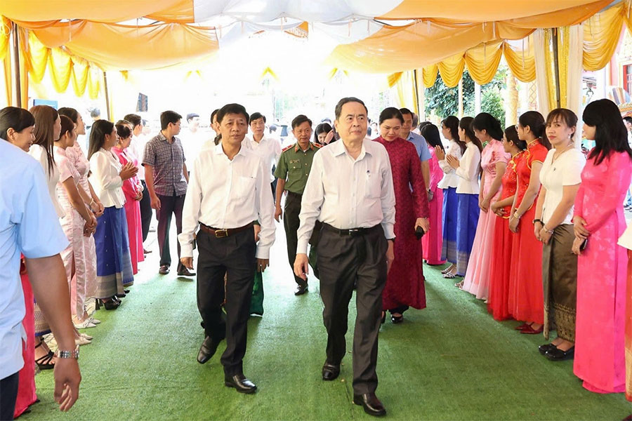 Chủ tịch Quốc hội Trần Thanh Mẫn dự Ngày hội Đại đoàn kết toàn dân tộc tại Cần Thơ