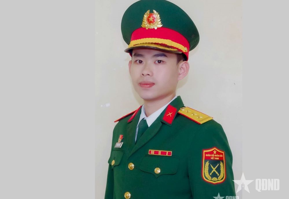 Cán bộ trung đội trưởng tận tâm, trách nhiệm, gương mẫu