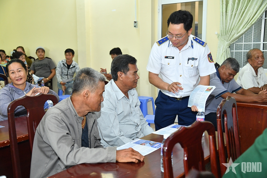 Bộ tư lệnh Vùng Cảnh sát biển 4 tổ chức “Phiên tòa giả định” tuyên truyền chống khai thác IUU tại Cà Mau