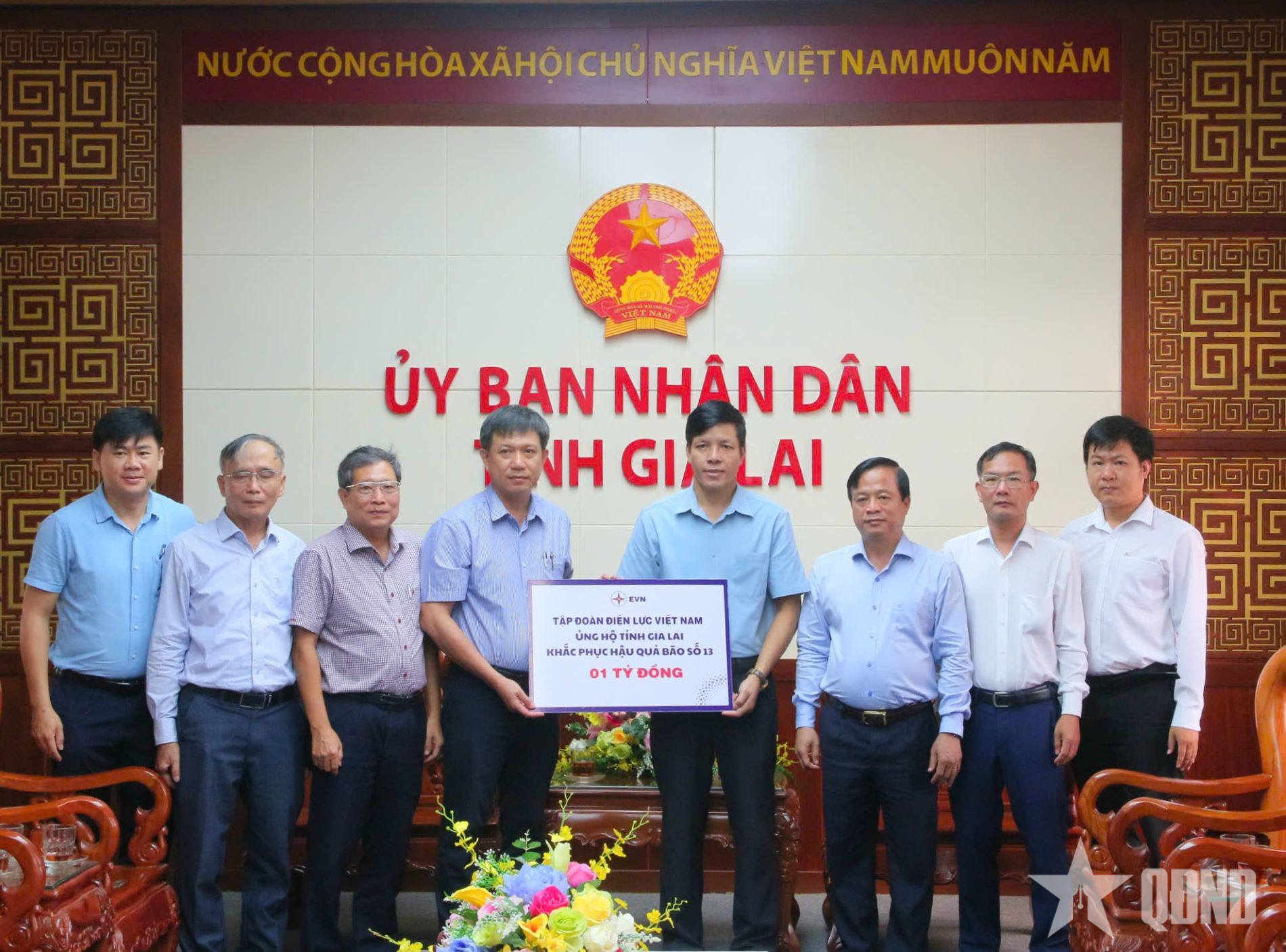 Tập đoàn Điện lực Việt Nam ủng hộ 3 tỷ đồng khắc phục hậu quả bão số 13 tại Quảng Ngãi, Gia Lai, Đắk Lắk