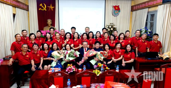 Khóa học khó quên và tình nghĩa thầy, trò lớp 10C